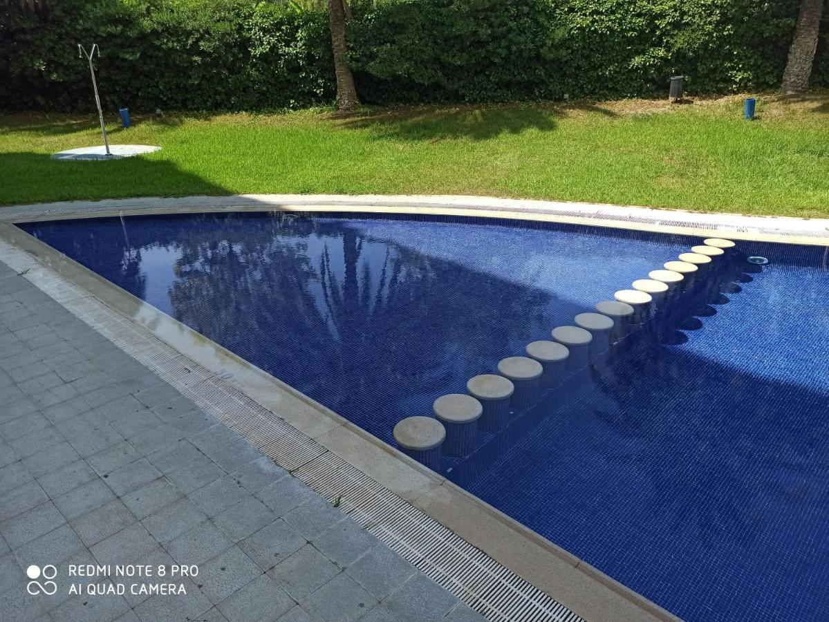 Apartaments Familiar Cerca Port Aventura Salou Bagian luar foto