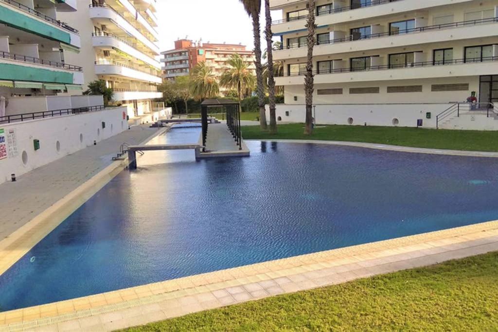 Apartaments Familiar Cerca Port Aventura Salou Bagian luar foto