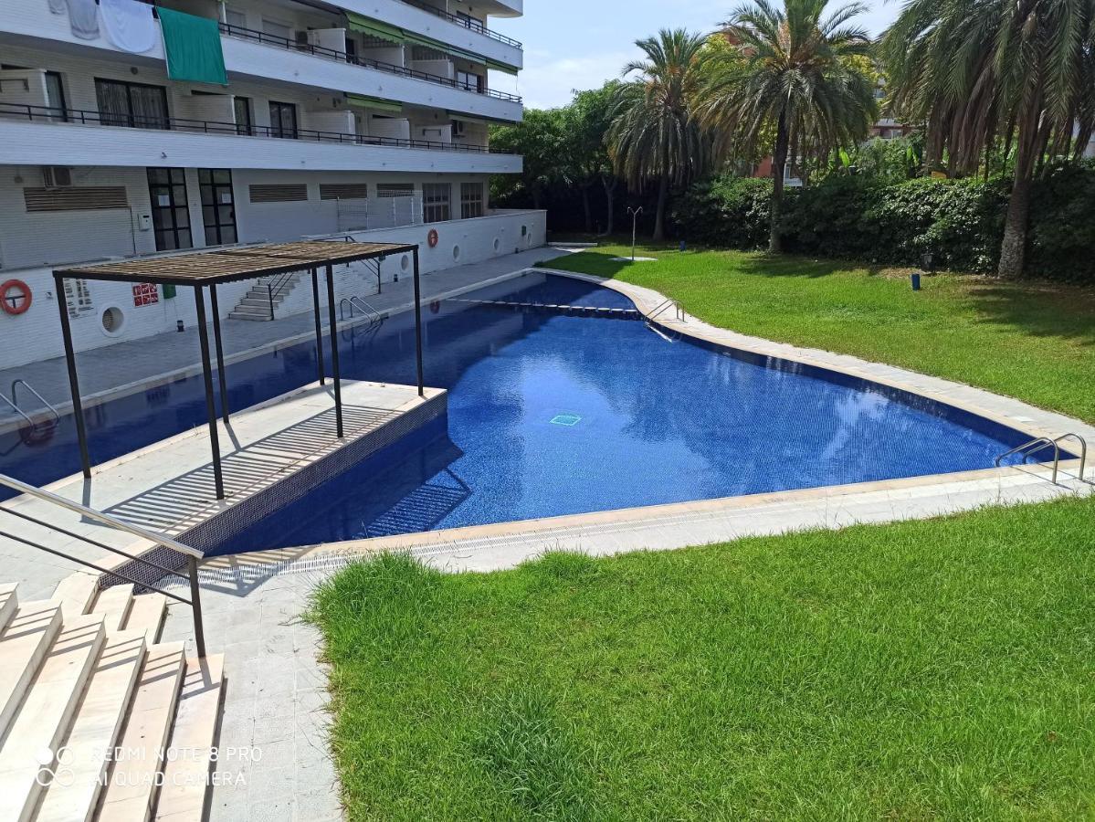Apartaments Familiar Cerca Port Aventura Salou Bagian luar foto