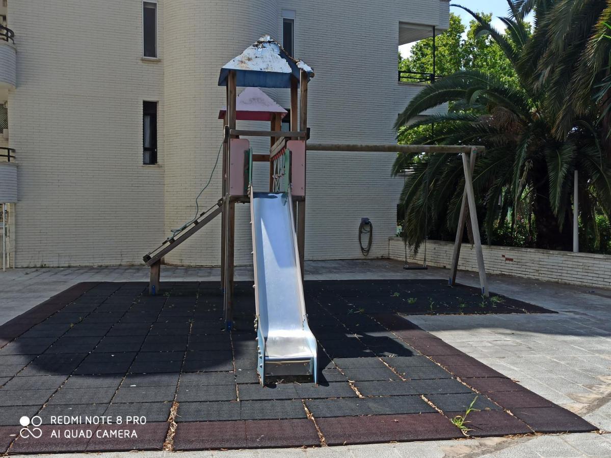 Apartaments Familiar Cerca Port Aventura Salou Bagian luar foto